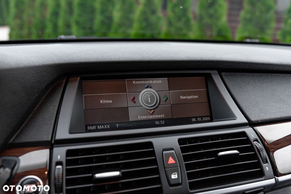 BMW X5 xDrive35d - 32