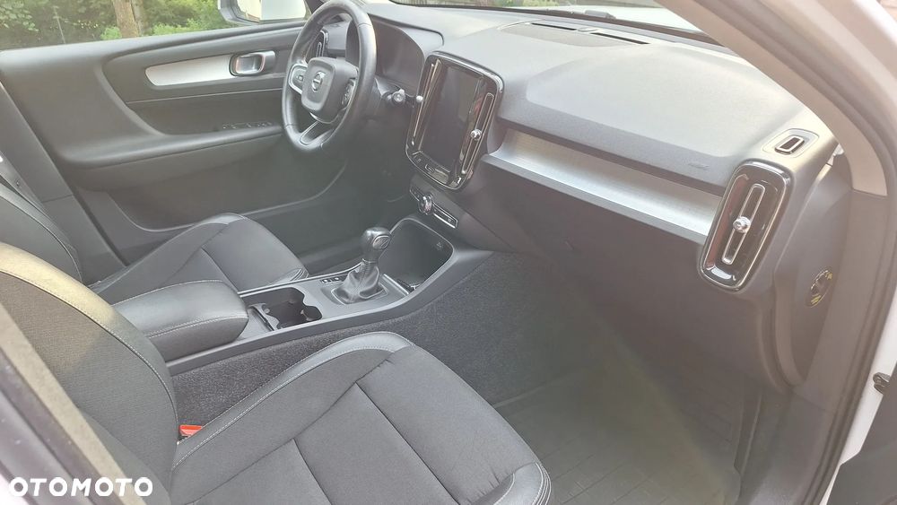 Volvo XC 40 D3 AWD Momentum - 16