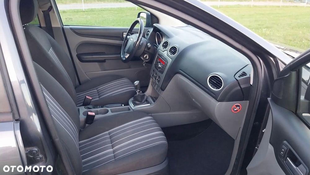 Ford Focus - 11