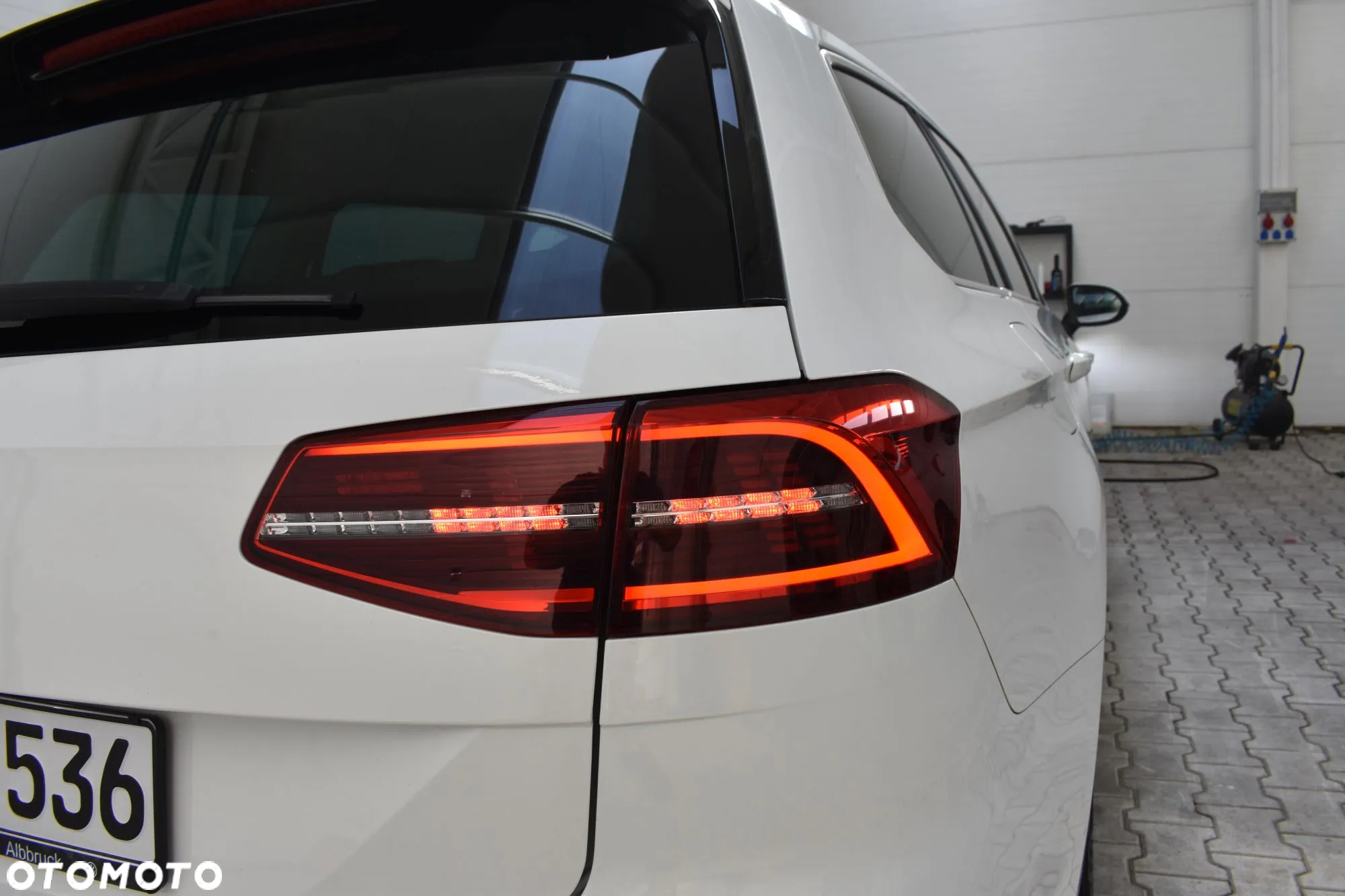 Volkswagen Passat 1.4 TSI BMT ACT Highline - 27