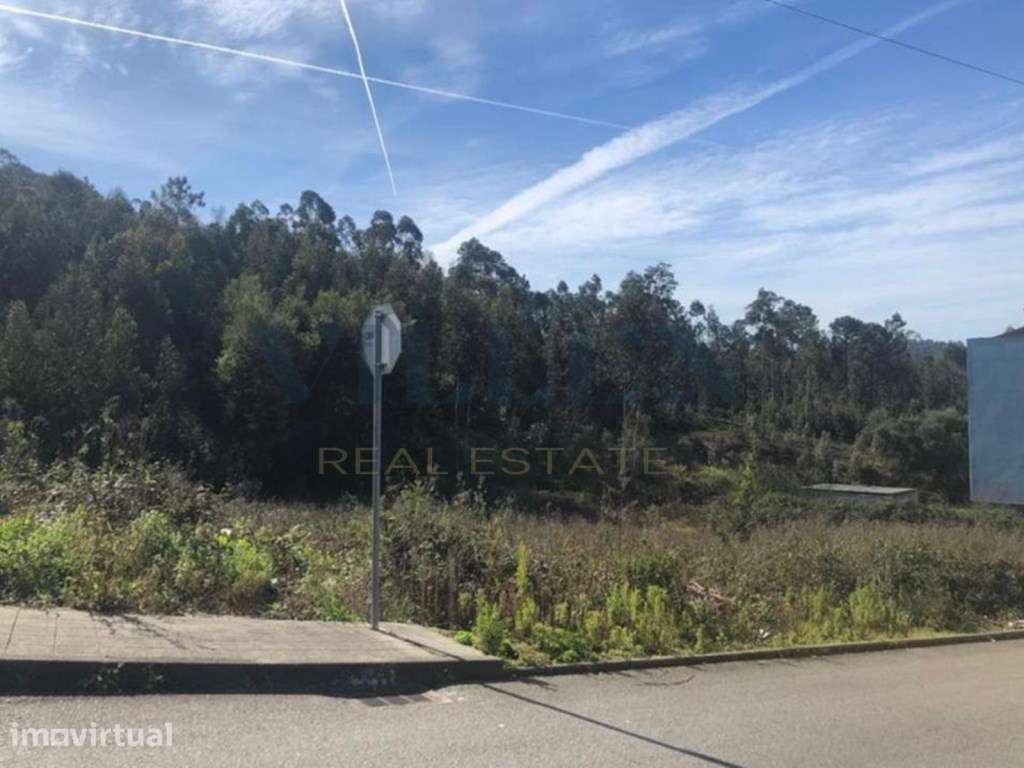 Lote de terreno inserido em loteamento em Alfena - Valongo - Grande imagem: 2/3