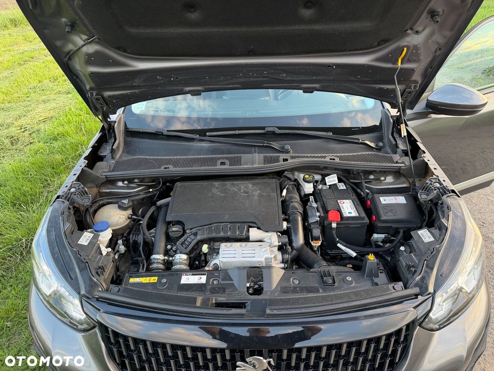 Peugeot 2008 1.2 PureTech Allure S&S EAT8 - 8