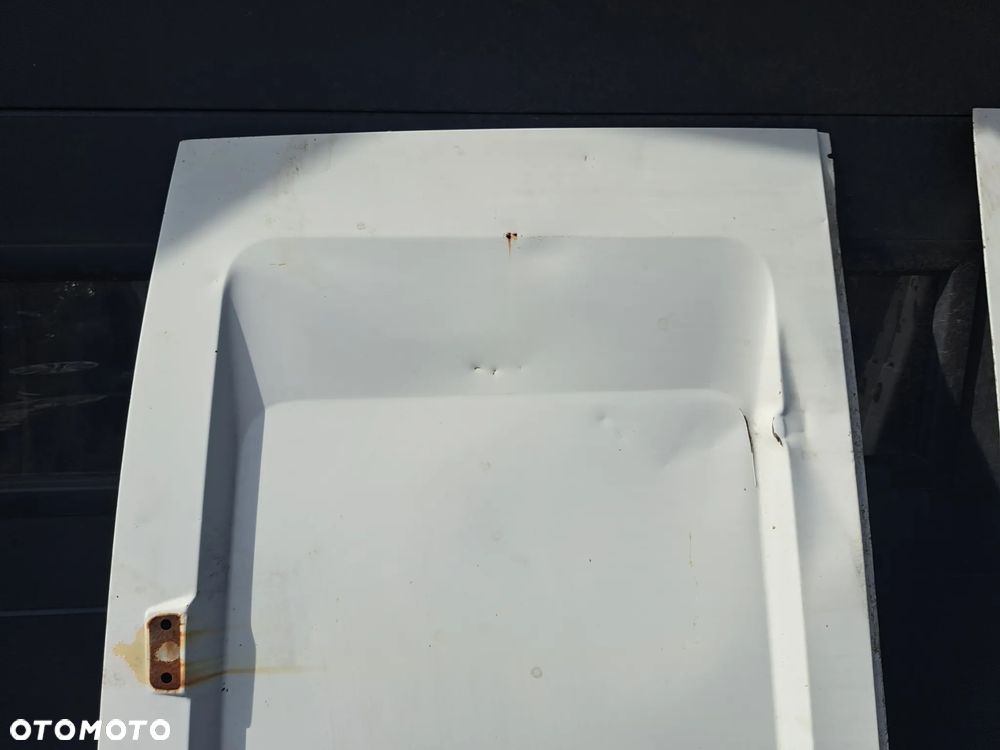 Drzwi tylnie IVECO Daily 06-014 wysokie - 3