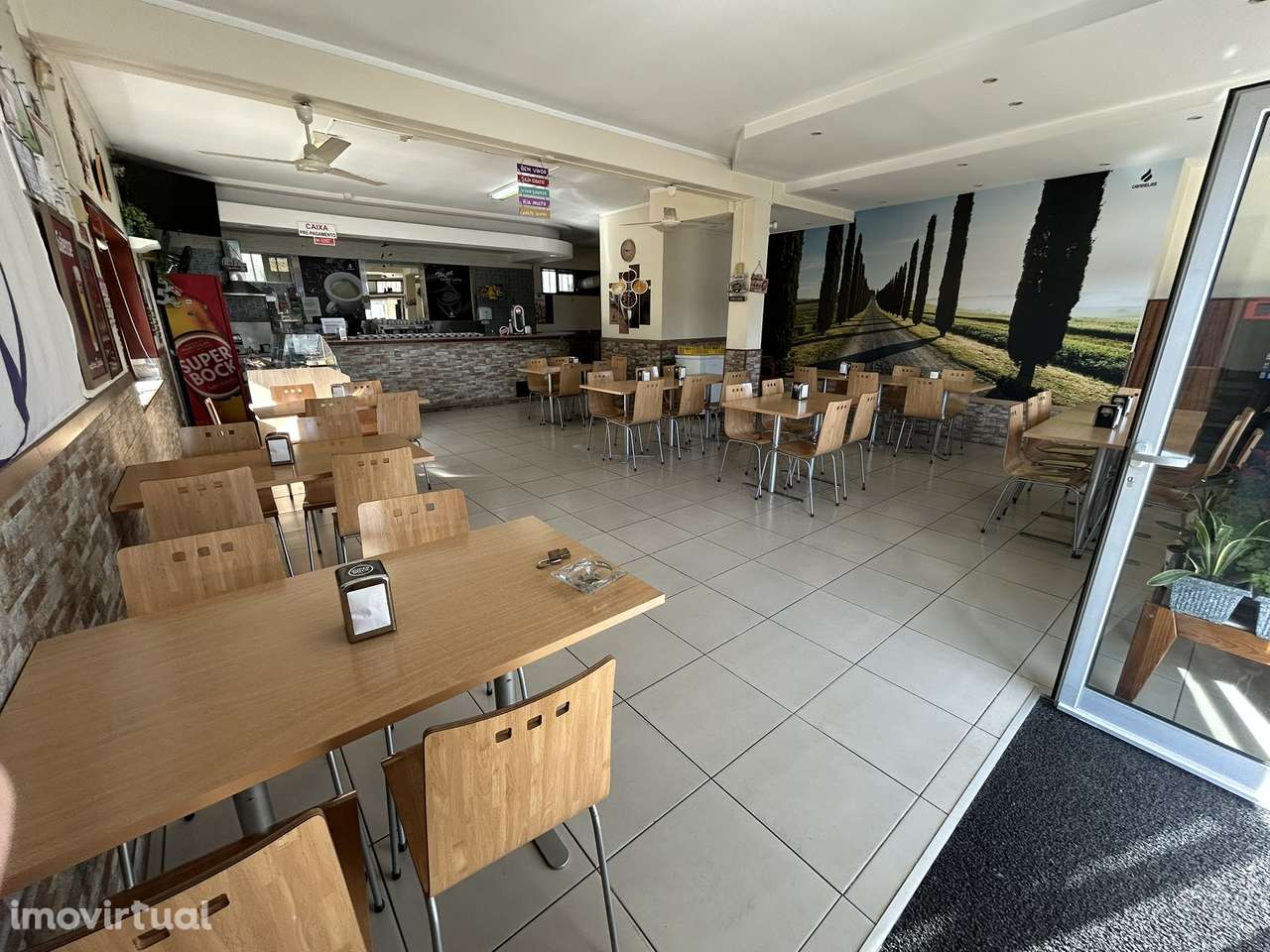 Café totalmente equipado para trespasse – Excelente oportunidade - Grande imagem: 3/8