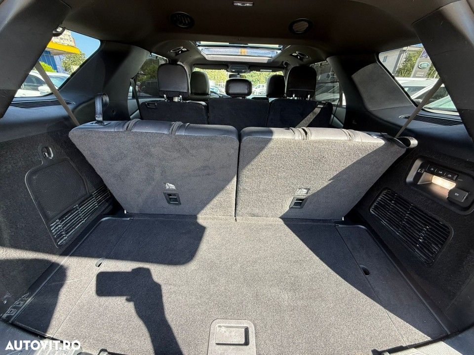 Ford Explorer 3.0 PHEV ST-Line - 12