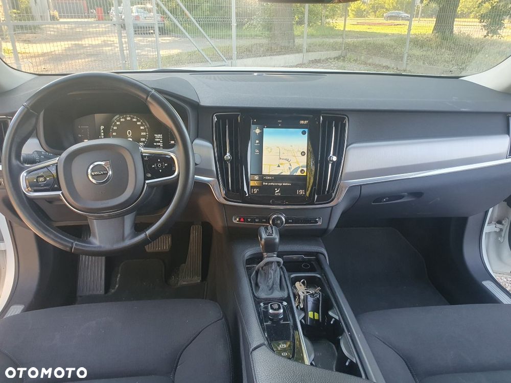 Volvo S90 D4 Momentum - 17