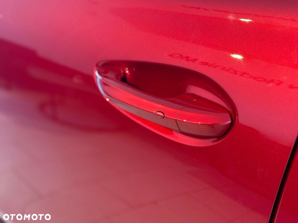 MG HS 1.5 T-GDI Excite DCT - 9