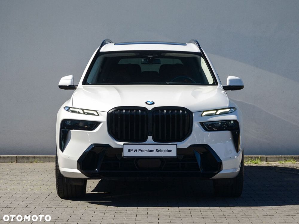 BMW X7 - 7