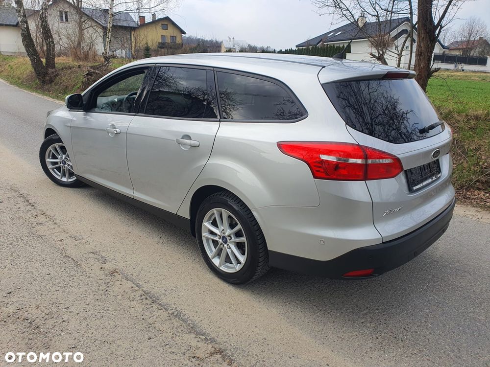 Ford Focus 1.5 TDCi DPF Start-Stopp-System Business - 9
