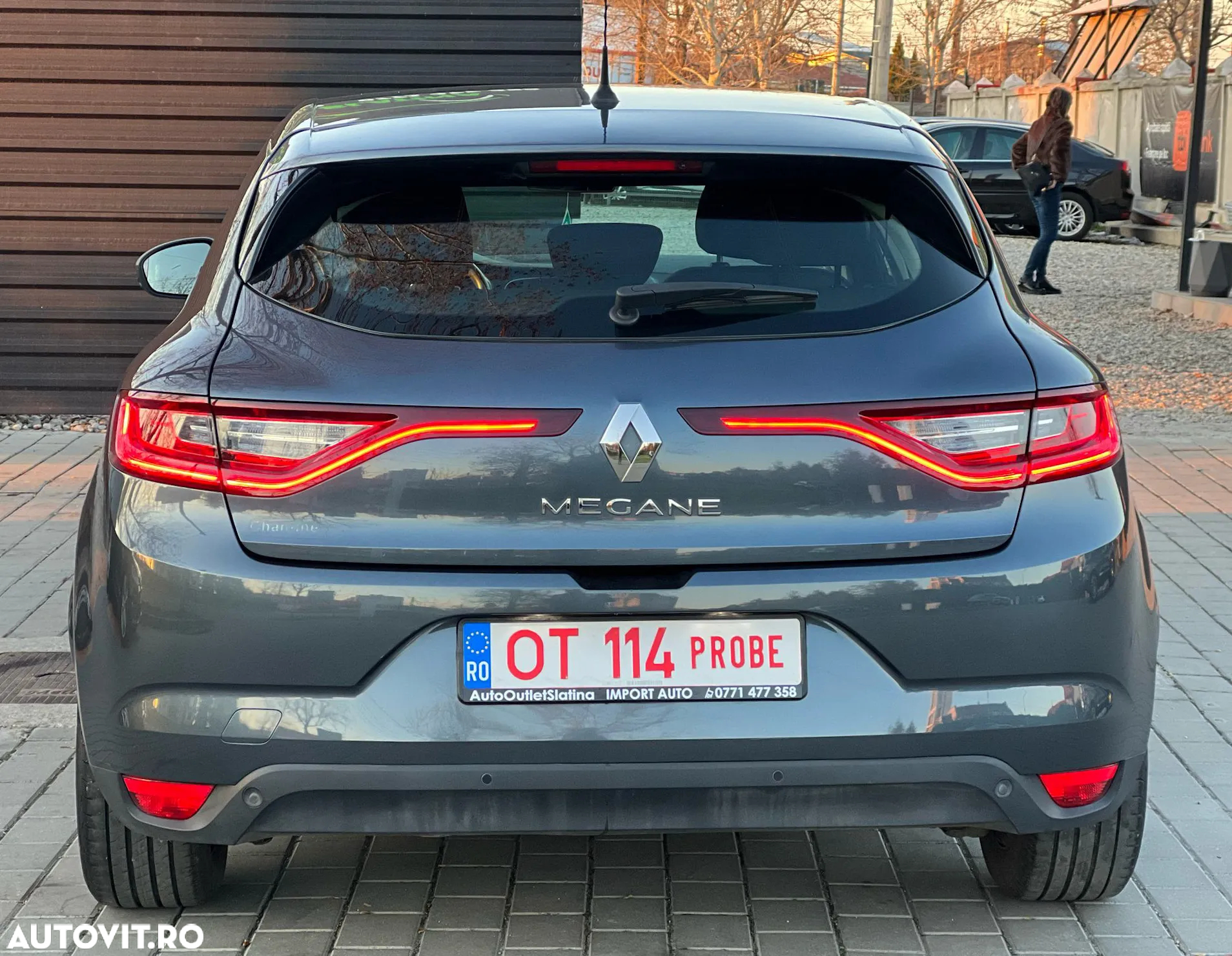 Renault Megane Blue dCi 116 Intens - 12