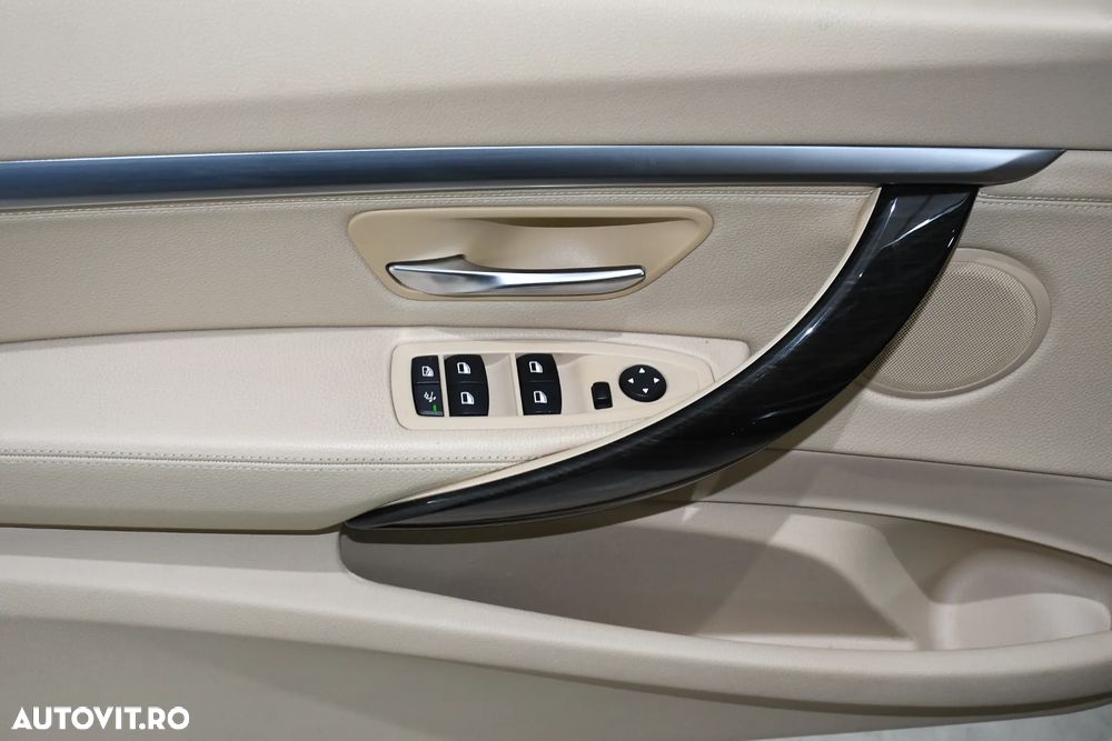 BMW Seria 3 320d xDrive - 30