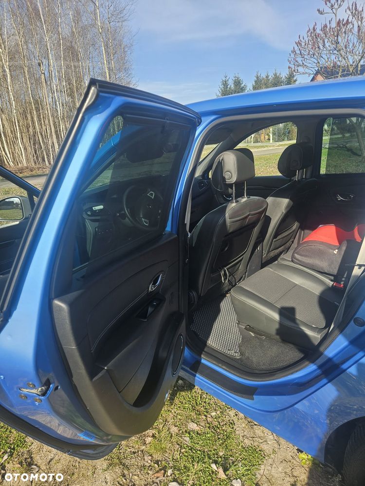 Renault Scenic Energy dCi 130 Start & Stop Bose Edition - 11