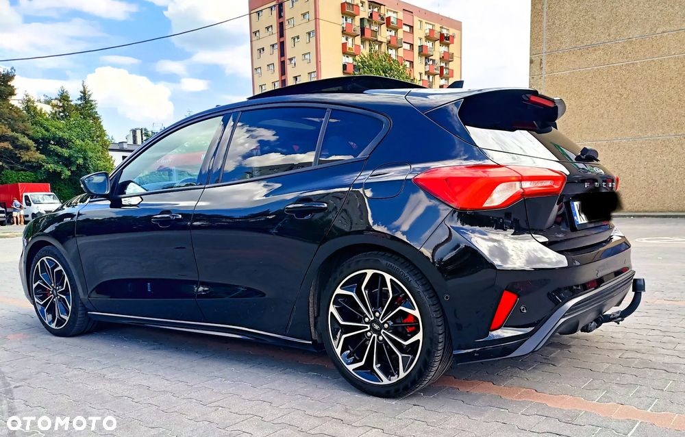 Ford Focus 2.0 EcoBlue STart-Stopp-System ST-LINE X - 11