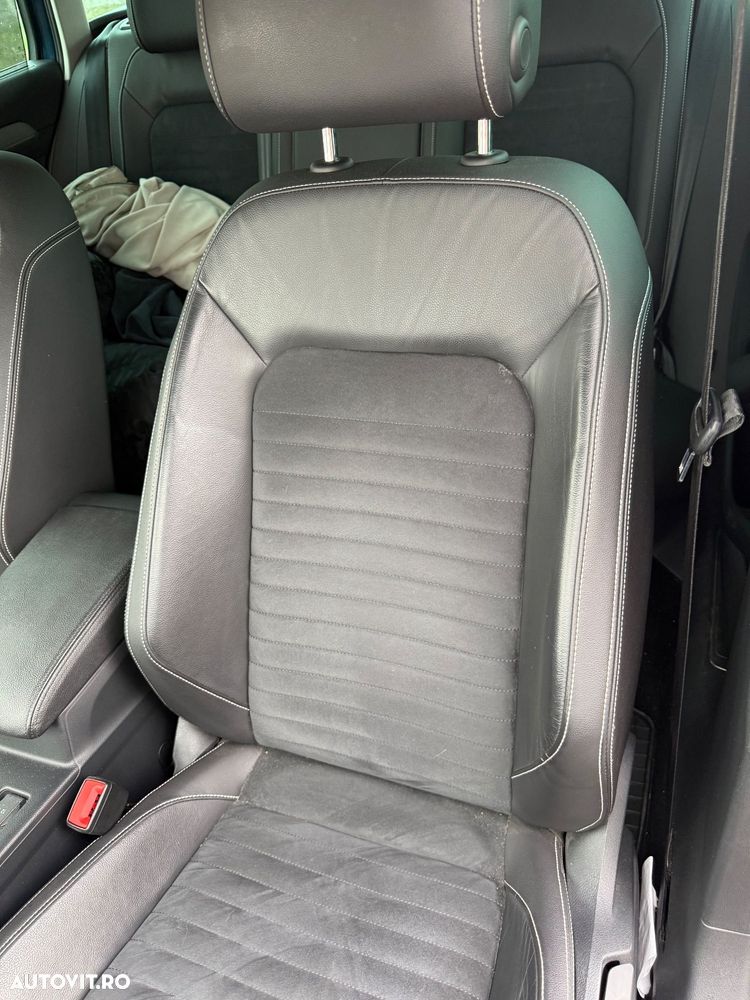 Volkswagen Passat 2.0 TDI DSG Highline - 8