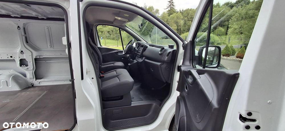 Renault TRAFIC VIVARO VITO T6 CUSTOM EXPERT LIFT KLIMA  LED - 12