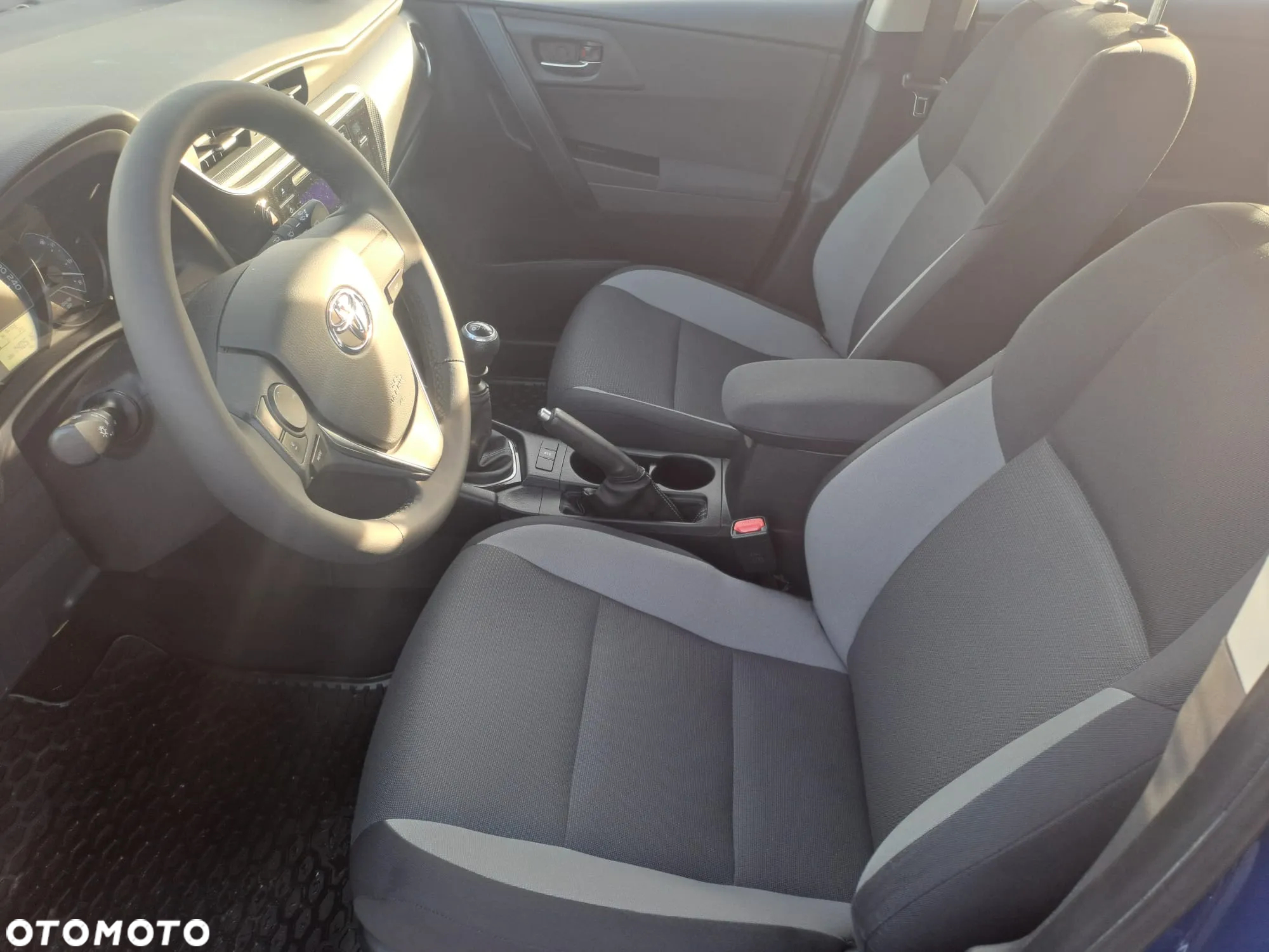 Toyota Auris - 7