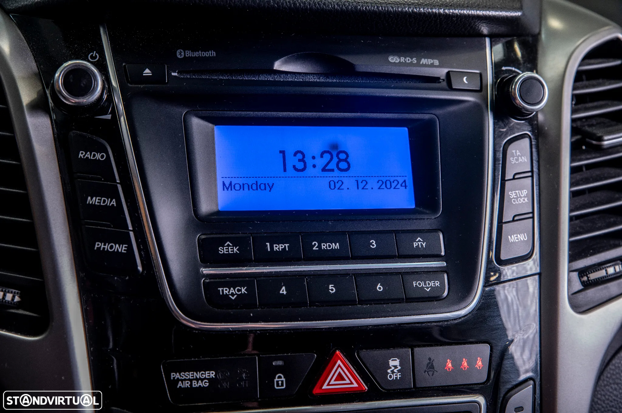Hyundai i30 1.6 CRDI Blue Comfort - 25