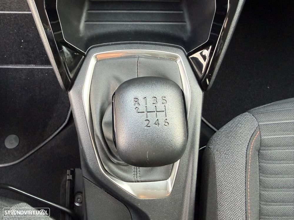 Peugeot 208 1.2 PureTech Allure - 22