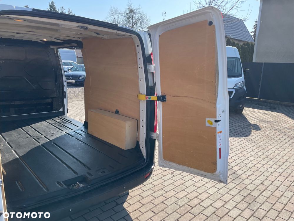 Ford Transit Custom - 23