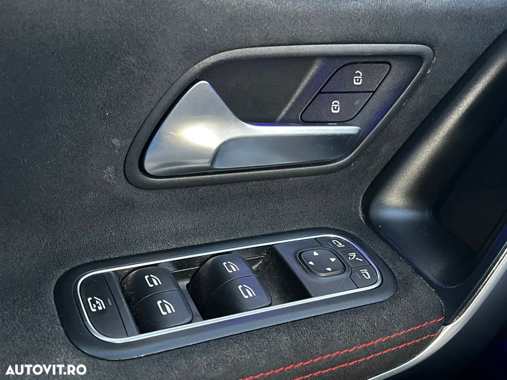 Mercedes-Benz CLA - 21