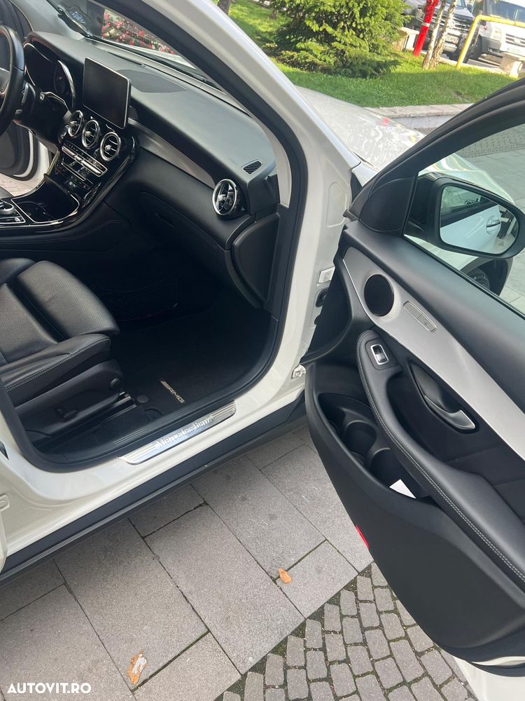 Mercedes-Benz GLC - 12