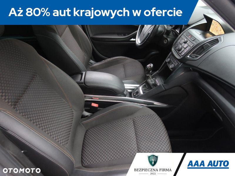 Opel Zafira - 10