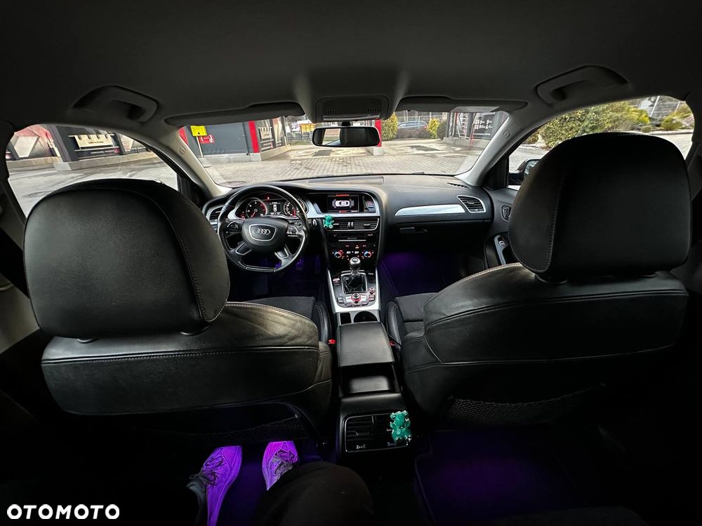 Audi A4 Limousine - 9