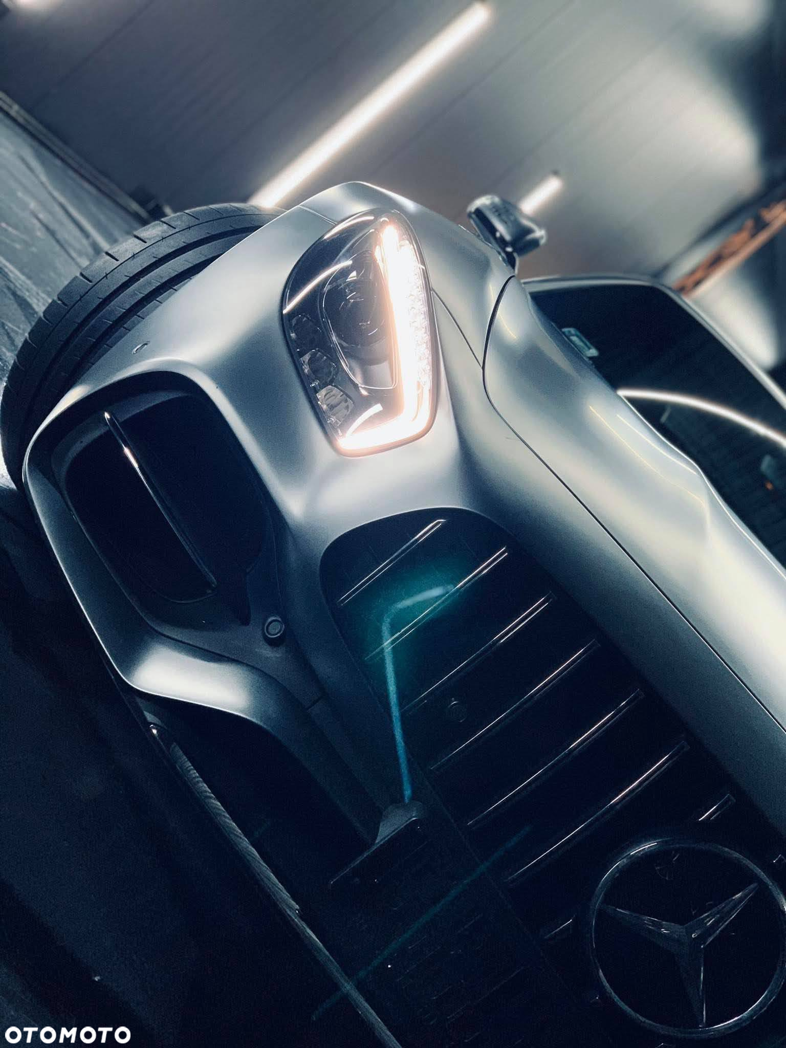 Mercedes-Benz AMG GT - 5