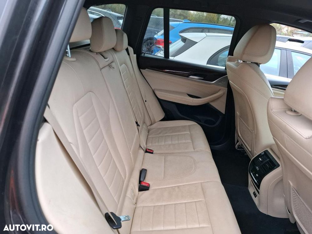 BMW X3 xDrive30e Aut. Luxury Line - 7