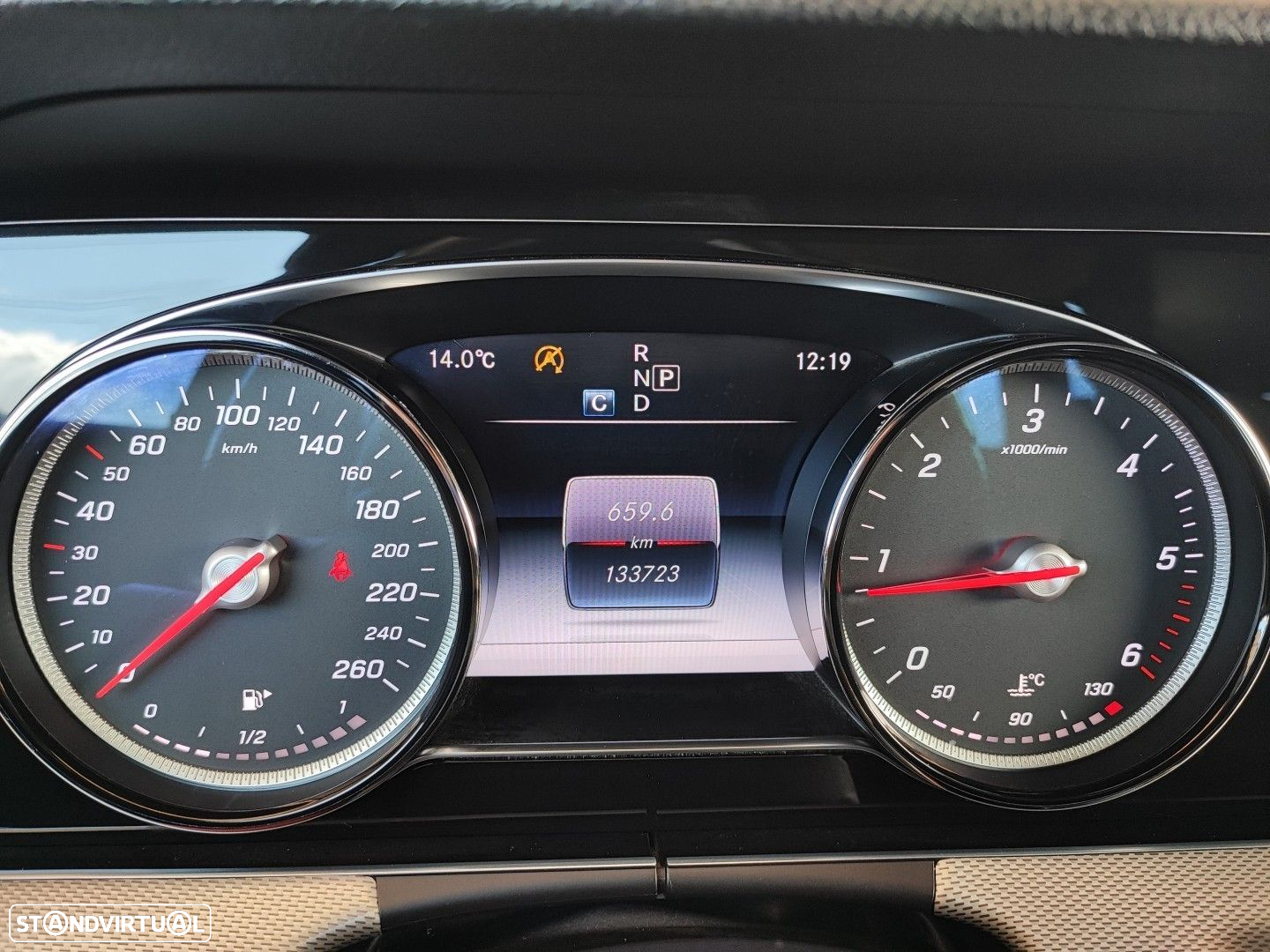 Mercedes-Benz E 200 d Avantgarde - 13