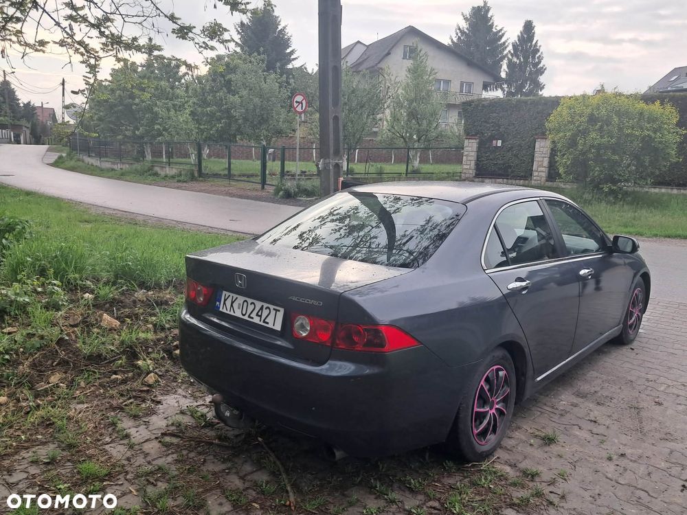 Honda Accord 2.0 Comfort - 4