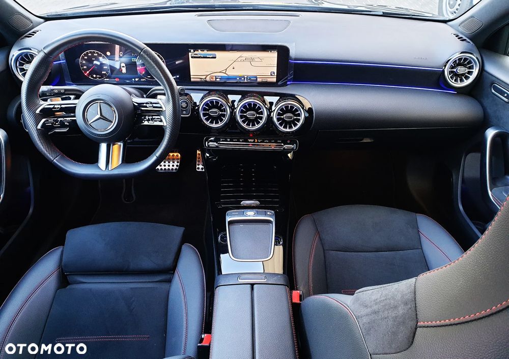 Mercedes-Benz Klasa A 200 AMG Line 7G-DCT - 9