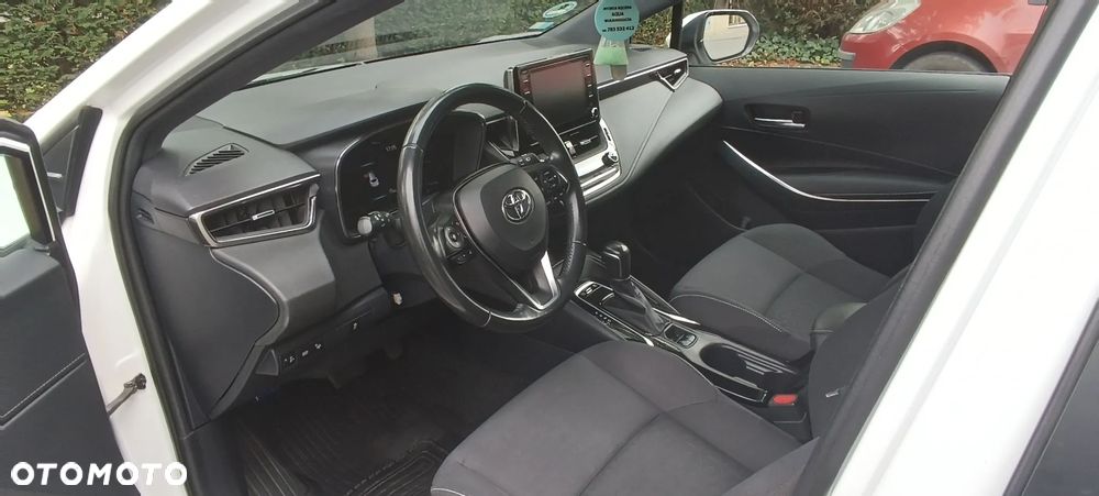 Toyota Corolla 2.0 Hybrid Comfort - 6