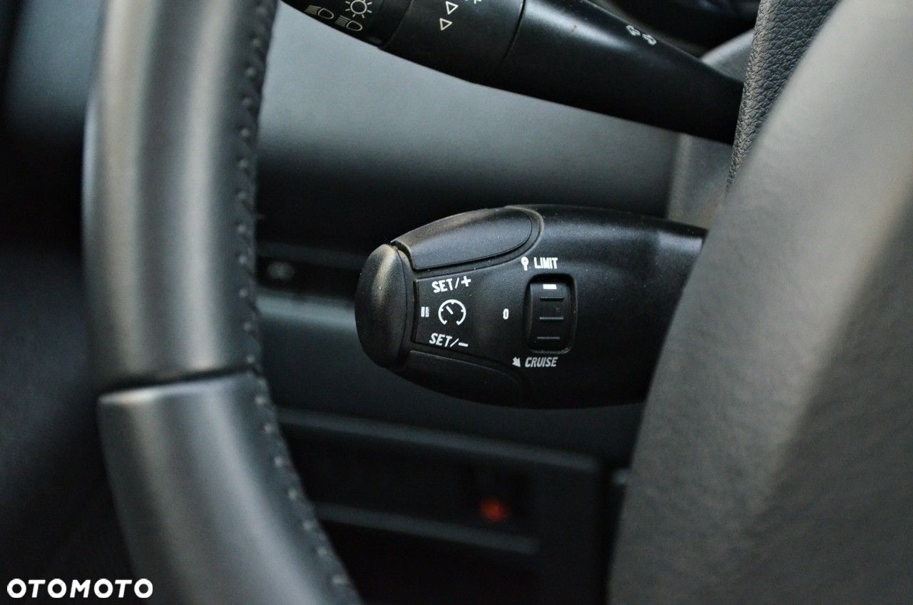 Peugeot 5008 - 25