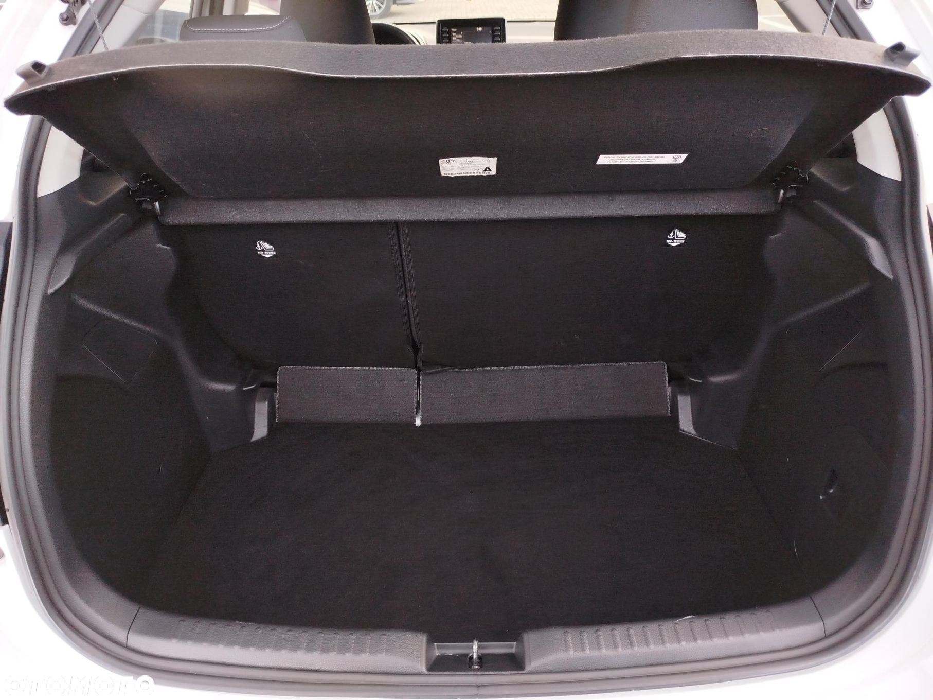 Toyota Yaris - 14