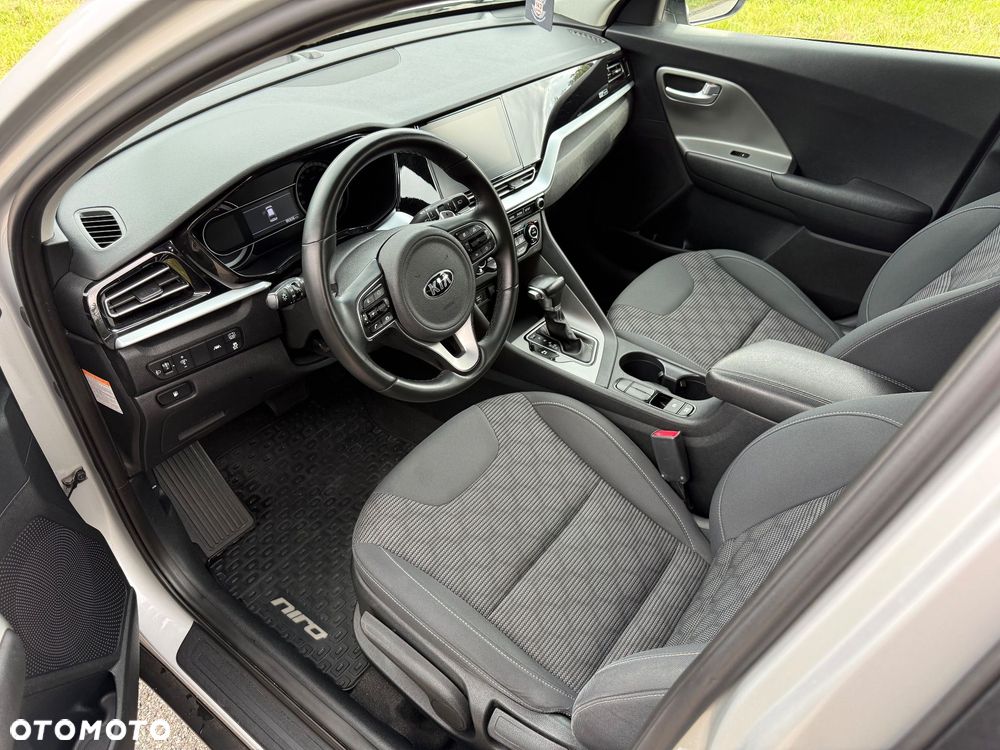 Kia Niro 1.6 GDI Hybrid M - 10