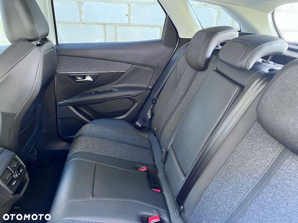 Peugeot 3008 225 e-EAT8 Allure Pack - 14