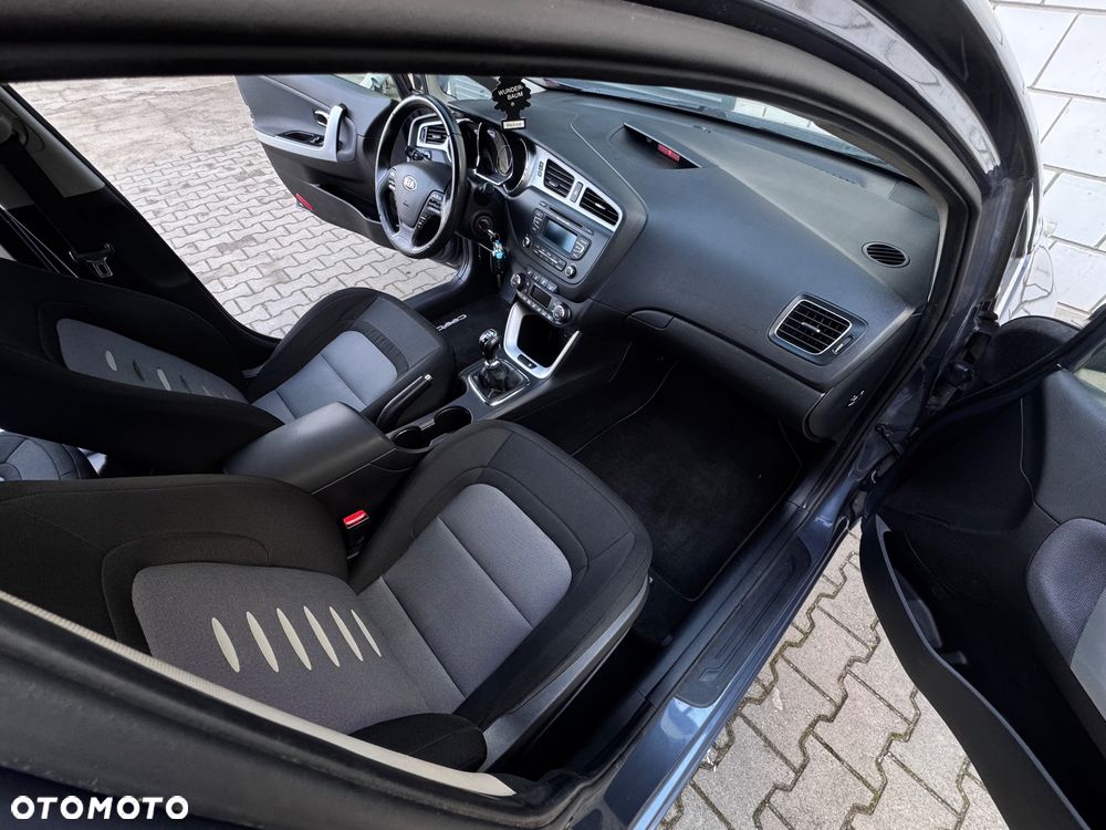Kia Ceed 1.6 GDI Spirit - 5