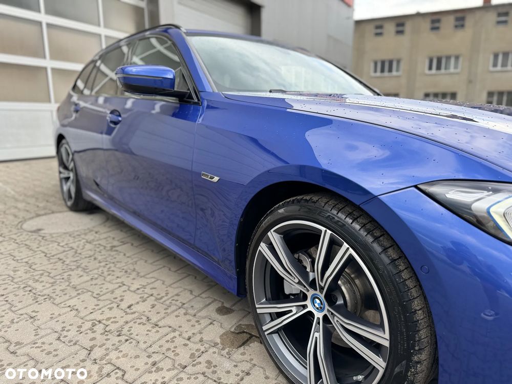 BMW Seria 3 330e M Sport - 5