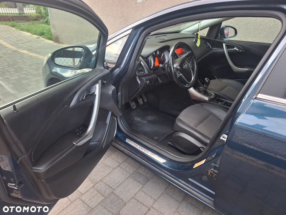 Opel Astra 1.4 T Cosmo - 8