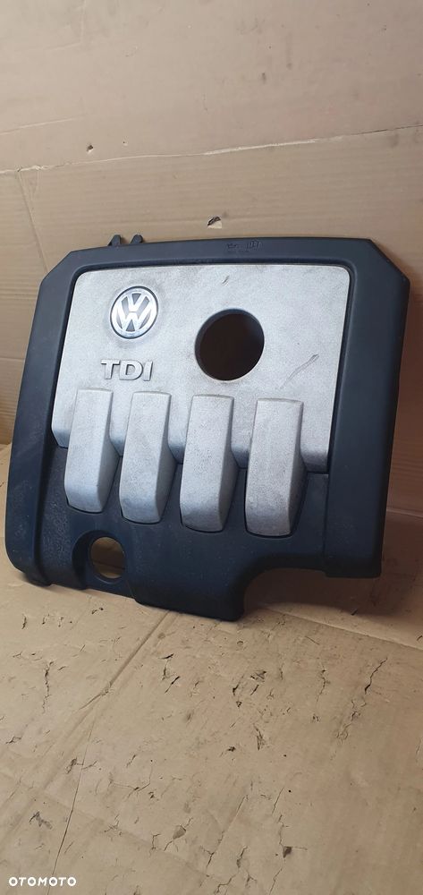 Pokrywa osłona silnika VW Passat B6 2.0 TDI 03G103925BP - 3