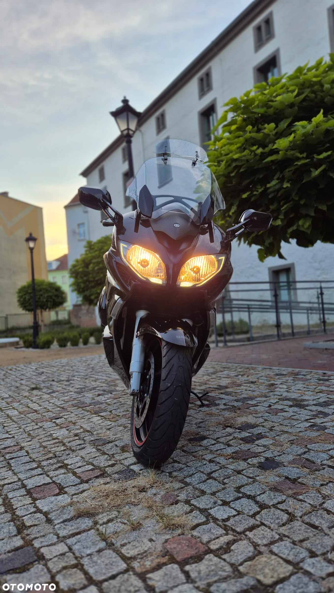 Yamaha FJR - 38