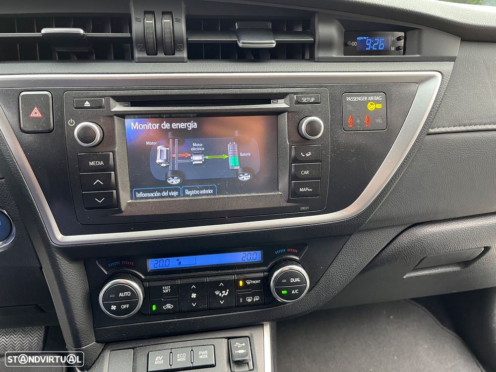 Toyota Auris Touring Sports 1.8 HSD Exclusive - 11