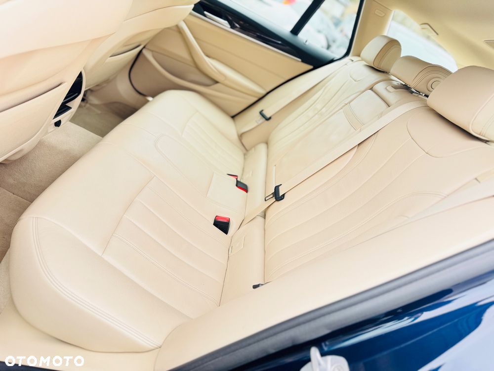 BMW Seria 5 520d Luxury Line sport - 19