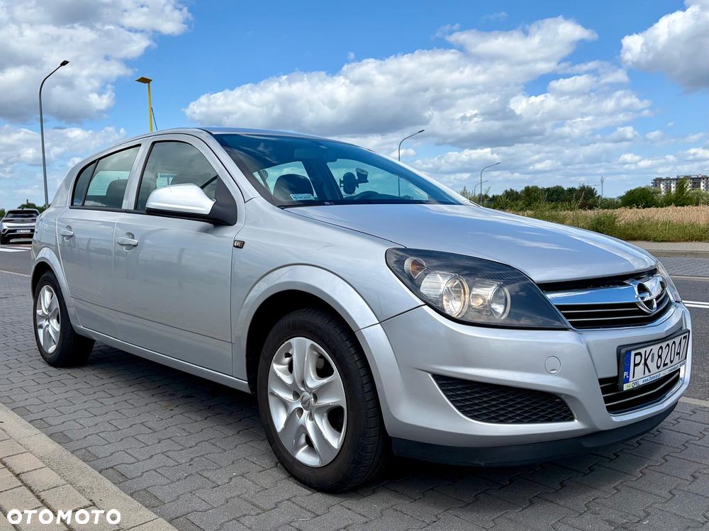 Opel Astra 1.6 Enjoy - 1