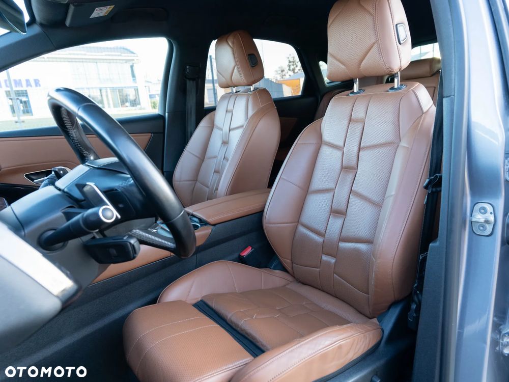 DS Automobiles DS 7 Crossback - 17