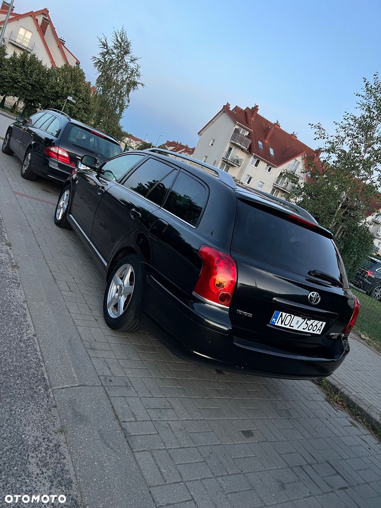 Toyota Avensis 2.0 VVT-i Automatik Executive - 30