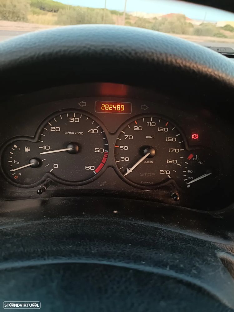 Peugeot 206 - 23
