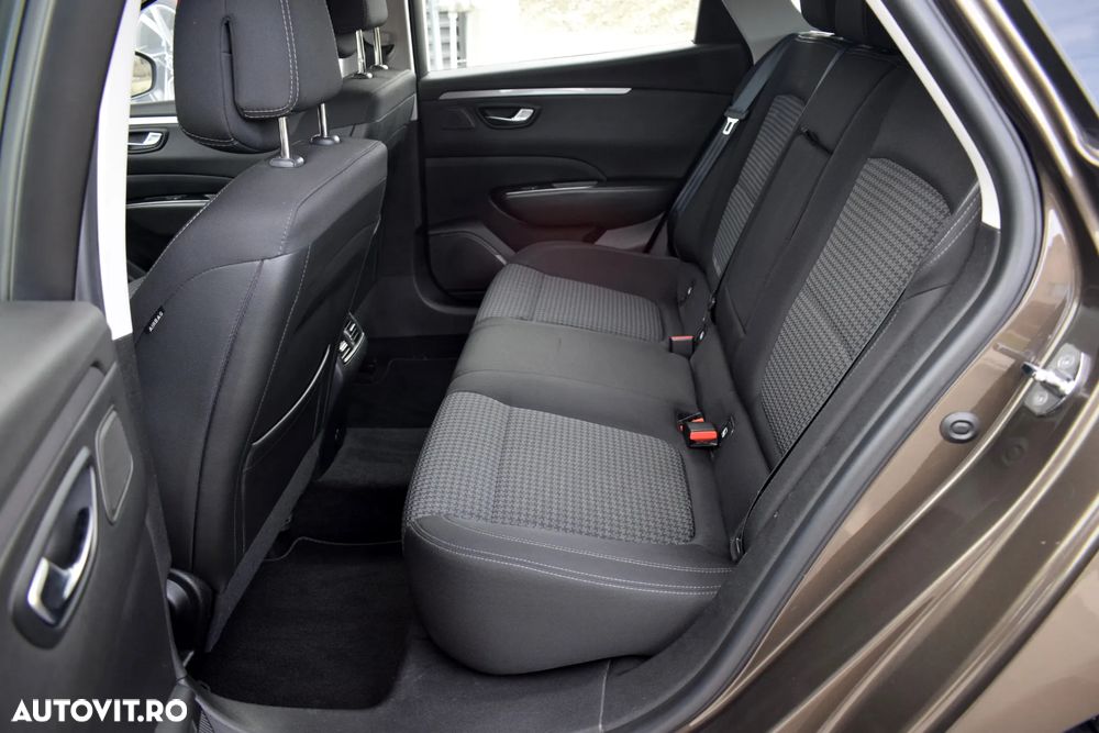 Renault Talisman - 11