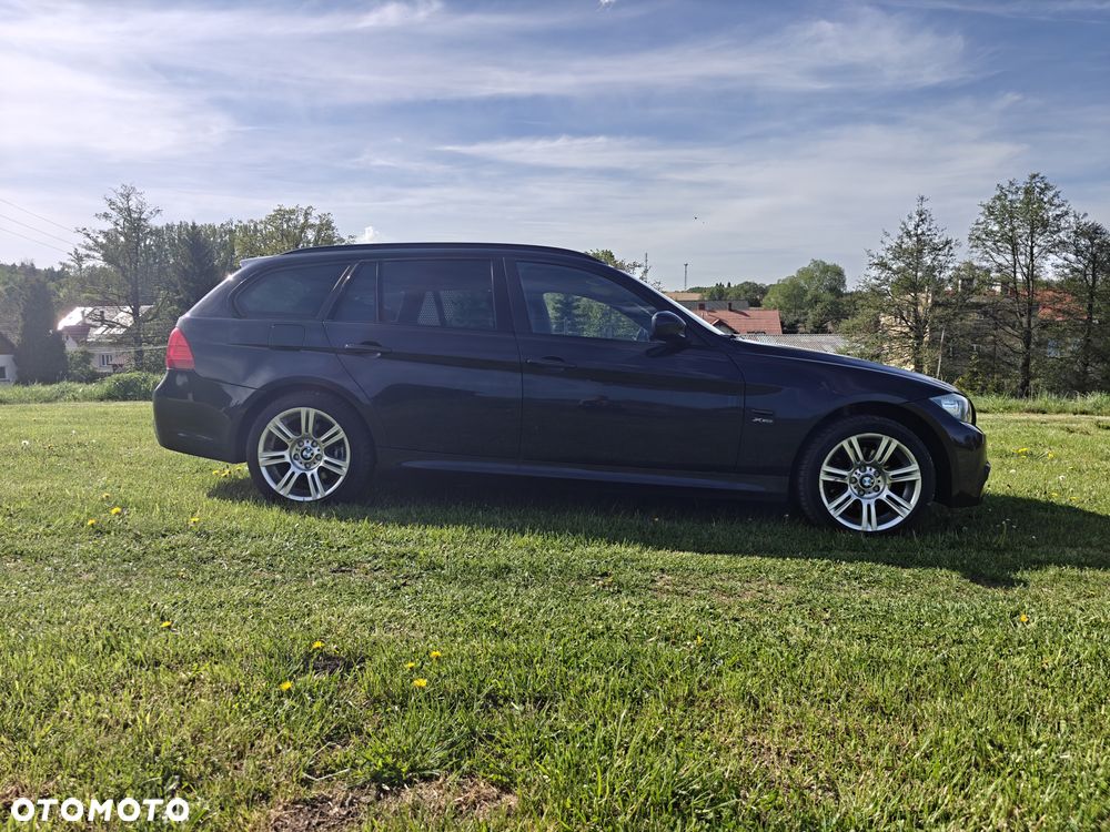 BMW Seria 3 320d xDrive - 12